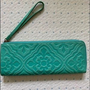 HOBO 10.5 x 4 inches